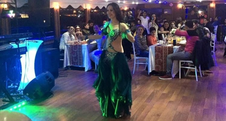 uploads/Teknede yılbaşı organizasyonu oryantal dansöz