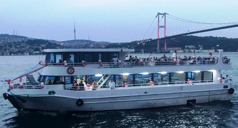 Alkolsüz kiralık tekne