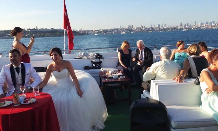 İstanbul tekne düğünleri - Gelin Damat